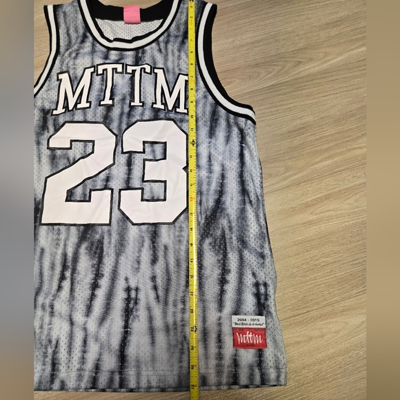 Married To The Mob Tye Dye Jersey - Picture 8 of 9